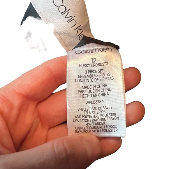 NEW! Calvin Klein black kids blazer - Picture 4 of 10